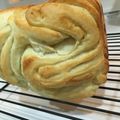 Happy❤︎Mom's cooksnap of when they made HB＊早焼き キャラメル味のマーブルパン.