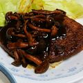 つぴ丸's cooksnap of when they made 煮込みハンバーグ♪キノコのソース.
