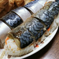 ヒナごはん's cooksnap of when they made しめ鯖で骨抜き不要の焼き鯖寿司.