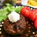 ちゃんねるゆみ's cooksnap of when they made あらびき牛肉100%☆ハンバーグ.
