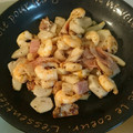 モータル's cooksnap of when they made ✾海老と里芋のガーリック黒胡椒炒め✾.