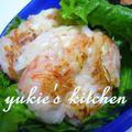yukiはぴ's cooksnap of when they made お弁当に♬ かにかまバーグ.