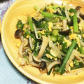 hiromysh's cooksnap of when they made 小松菜としめじのたまご炒め♪.