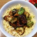 ねこノお茶会's cooksnap of when they made 超絶簡単♡鶏の照り玉丼〜アボカド入り〜.