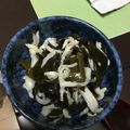 moromi25's cooksnap of when they made 速攻追加野菜　キャベツとワカメの酢の物.