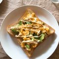 なぎさ▽▲'s cooksnap of when they made アボカドスクランブルエッグトースト.