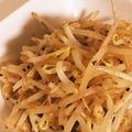 yumyumimi's cooksnap of when they made もやしのにんにく醤油バター炒め.