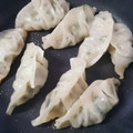 rabbit2187's cooksnap of when they made 簡単！ぎょうざ♪焼き方・餃子のたね・皮.