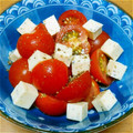 max4995's cooksnap of when they made トマトとチーズ オリーブオイルで【簡単】.