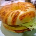 わたるんママ's cooksnap of when they made やみつきになるレタスだけベーグルサンド.