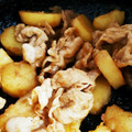 25dn's cooksnap of when they made 簡単もう1品☆ジャガイモと豚肉の甘辛煮.