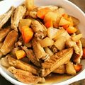 ちょこりんず's cooksnap of when they made 甘ピリ辛！鶏手羽なかと大根と人参の煮物.