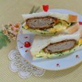 かおpon's cooksnap of when they made メンチカツサンド！.