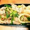 ちゅんRK's cooksnap of when they made 惣菜かき揚げで★ボリューム焼きうどん.