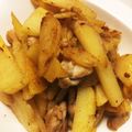 aminyon's cooksnap of when they made 豚肉とじゃがいもの味噌マヨ炒め♪.