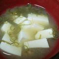 あゆたっくん's cooksnap of when they made 簡単　朝食！　めかぶと　豆腐の　お味噌汁.