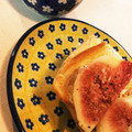 プーさんのおやつ's cooksnap of when they made 黒胡椒いちじくチーズはちみつトースト.