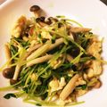 cklax48's cooksnap of when they made 簡単！豆苗ときのこの中華風卵炒め.