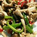 saku_ra4's cooksnap of when they made 簡単❗まいたけピーマンツナ炒め.