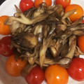 ＊にょにょん＊'s cooksnap of when they made トマトと舞茸炒め.