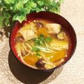 なつき☆ミ's cooksnap of when they made 鮭カボチャきのこの具沢山味噌汁.