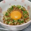 もぐ・ω・くま's cooksnap of when they made さくさくでうまうま！天かすと納豆丼♪.