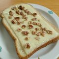 ドルフィンサーモン's cooksnap of when they made はちみつくるみチーズトースト.