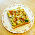 YUZVIO's cooksnap of when they made アボカドと玉ねぎの粉チーズマヨトースト.