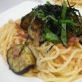 ♪りんご♪'s cooksnap of when they made 和風なすとベーコン☆たらこスパゲッティ.