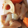 クックR4PQTC☆'s cooksnap of when they made 簡単 玉ねぎ 人参 蓮根 薩摩揚げの煮物.