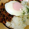 ゆかくま1122's cooksnap of when they made セロリの葉のカレー風味そぼろご飯.