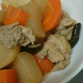 miyarobo's cooksnap of when they made ♪大根と鶏もも肉の簡単煮物♪.