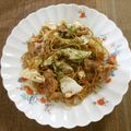☆Rokko☆'s cooksnap of when they made ハンバーグのソースのリメイク焼きそば.