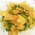 kuni02's cooksnap of when they made 簡単♪豆苗と揚げの炒め物.