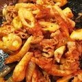 hash五阡円屋絽地's cooksnap of when they made 給料日前にちくわキムチ！豚キム風.