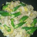 lovehim's cooksnap of when they made 豚とオクラの味噌炒め.