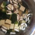 gggooon's cooksnap of when they made しいたけ香る☆豆腐とわかめのお吸い物.