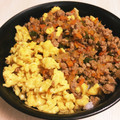 燈夜★'s cooksnap of when they made 野菜たっぷり豚そぼろ＆卵そぼろ☆.