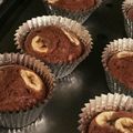 こぽー's cooksnap of when they made ホケミで簡単チョコバナナマフィン.