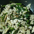 kimi4desu's cooksnap of when they made 豚肉とれんこんと空芯菜炒め☆.