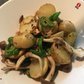 megomo's cooksnap of when they made じゃがいも☆きのこの塩にんにく炒め.