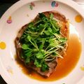 YUKAbuudaZ's cooksnap of when they made 豚肉のソテー 〜バタぽんおろしソース〜.
