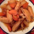 horseland's cooksnap of when they made 甘ピリ辛！鶏手羽なかと大根と人参の煮物.