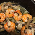 クックたかにゃん's cooksnap of when they made エビとマッシュルームのアヒージョ.