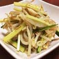 Yamato_o_o's cooksnap of when they made 簡単副菜♪きゅうり竹輪もやしのごま和え.
