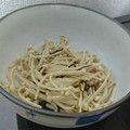 とも☆♪☆♪'s cooksnap of when they made ヘルシー!えのきの塩昆布和え.