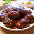 runa10's cooksnap of when they made ハンバーグソース ミートボールにも。.
