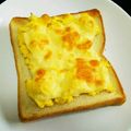 ＊なぁ＊'s cooksnap of when they made 簡単！たまごチーズトースト.