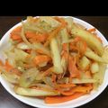 中学レシピMana's cooksnap of when they made ジャガイモニンジン玉ねぎのソテー.