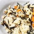 micchily's cooksnap of when they made ひじき炊き込みご飯.